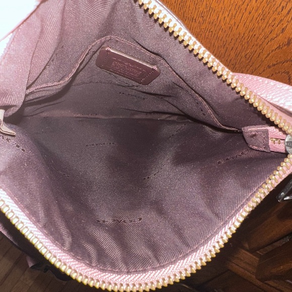 Coach messenger crossbody with hearts appliqué in Dusty Rose - Picture 11 of 16